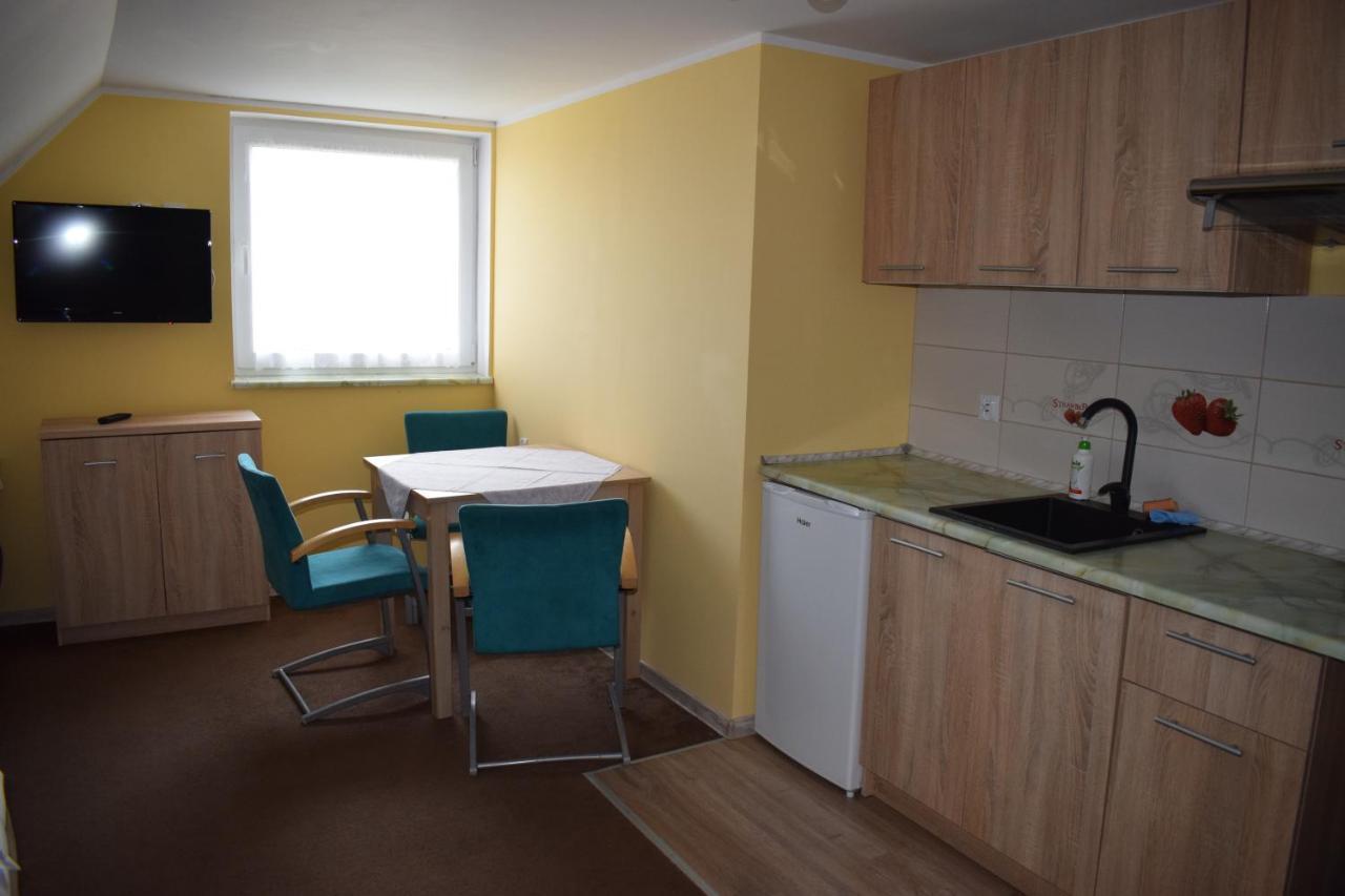 Pokoje U Emilii Apartment Katy Rybackie Bagian luar foto